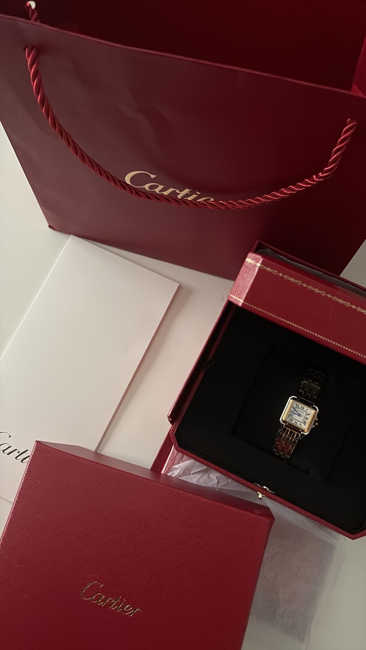 ساعة Cartier الحجم mini