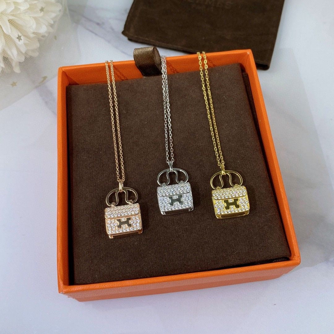 قلادة Hermes